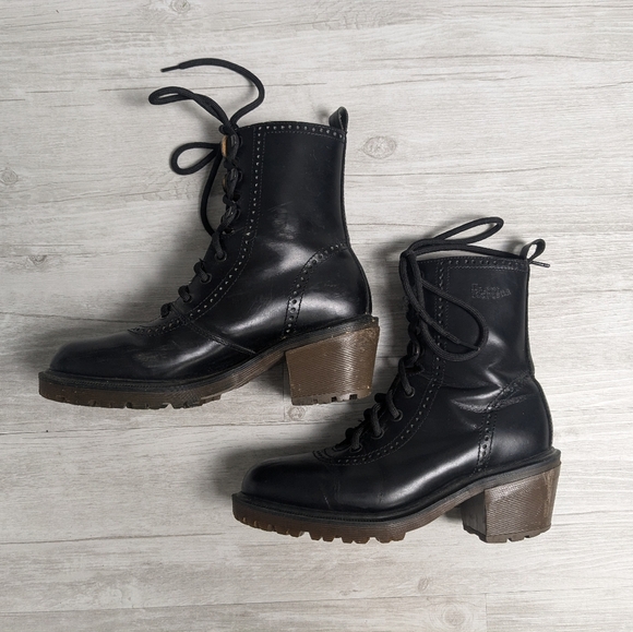 Early 1990s Vintage Dr. Martens 8146 Regina Black Leather Boots - Goth, Witchy - Picture 5 of 8